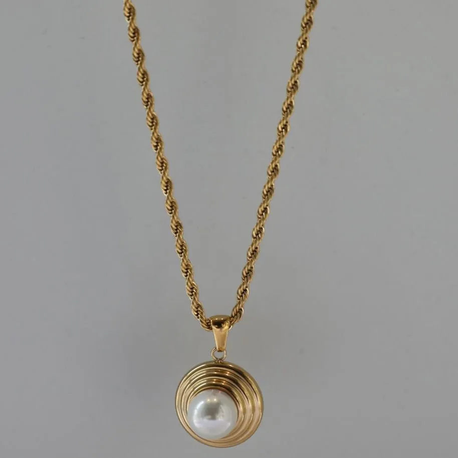 18K Gold-Filled Pearl Pendant Necklace For Women