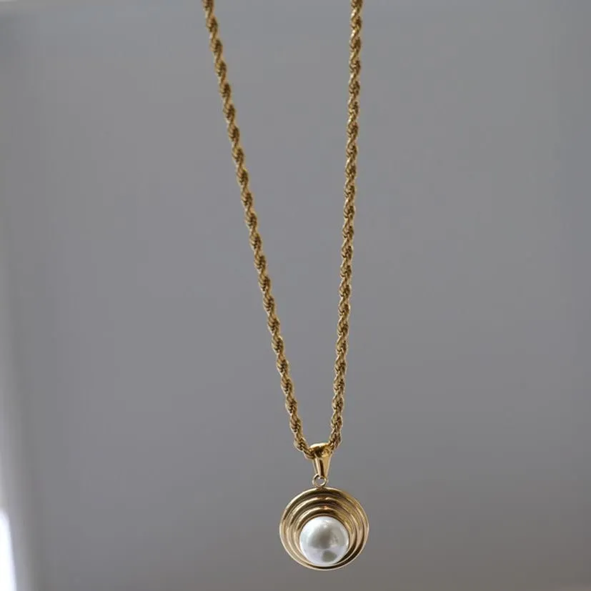 18K Gold-Filled Pearl Pendant Necklace For Women