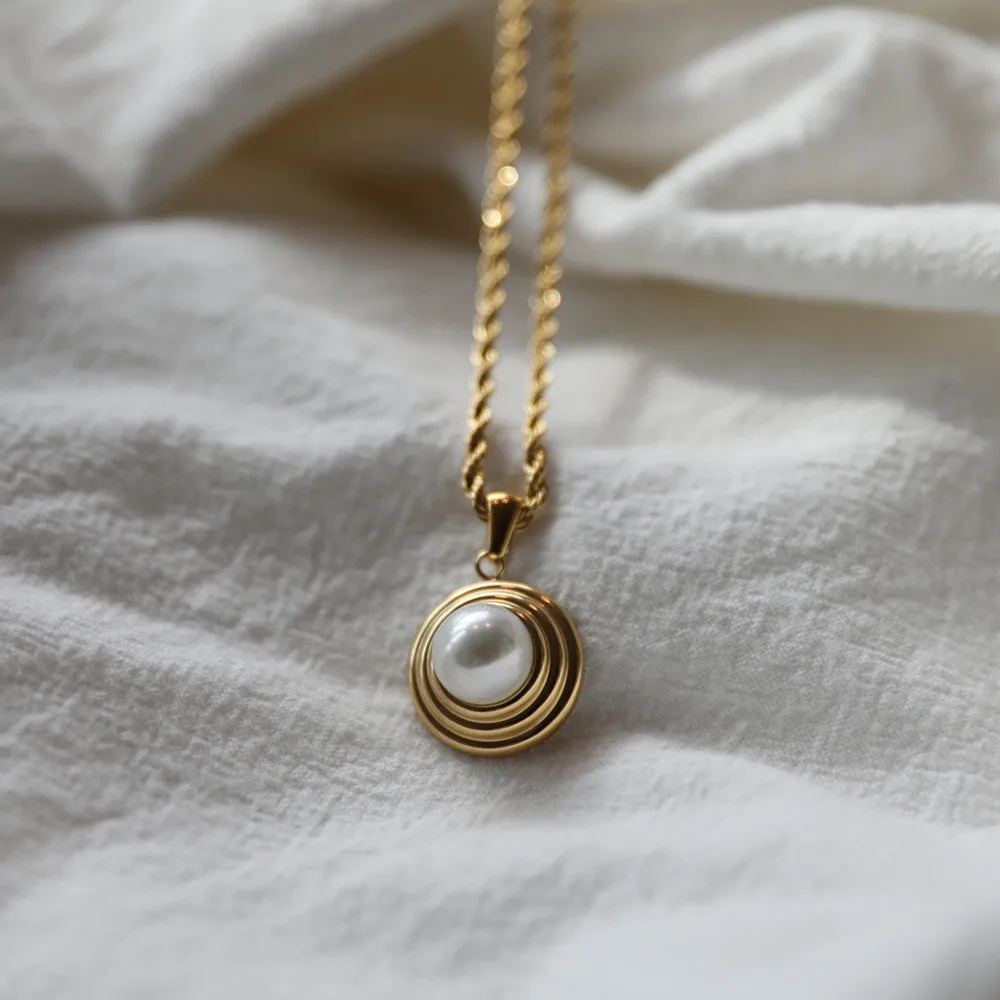 18K Gold-Filled Pearl Pendant Necklace For Women