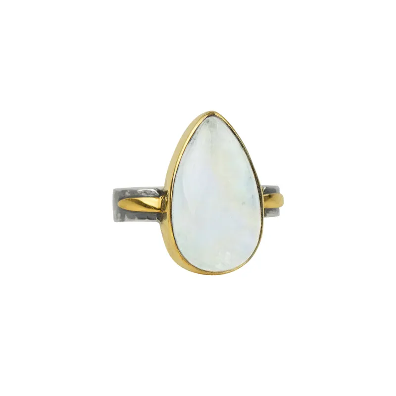 Alchemy Ring in Moonstone