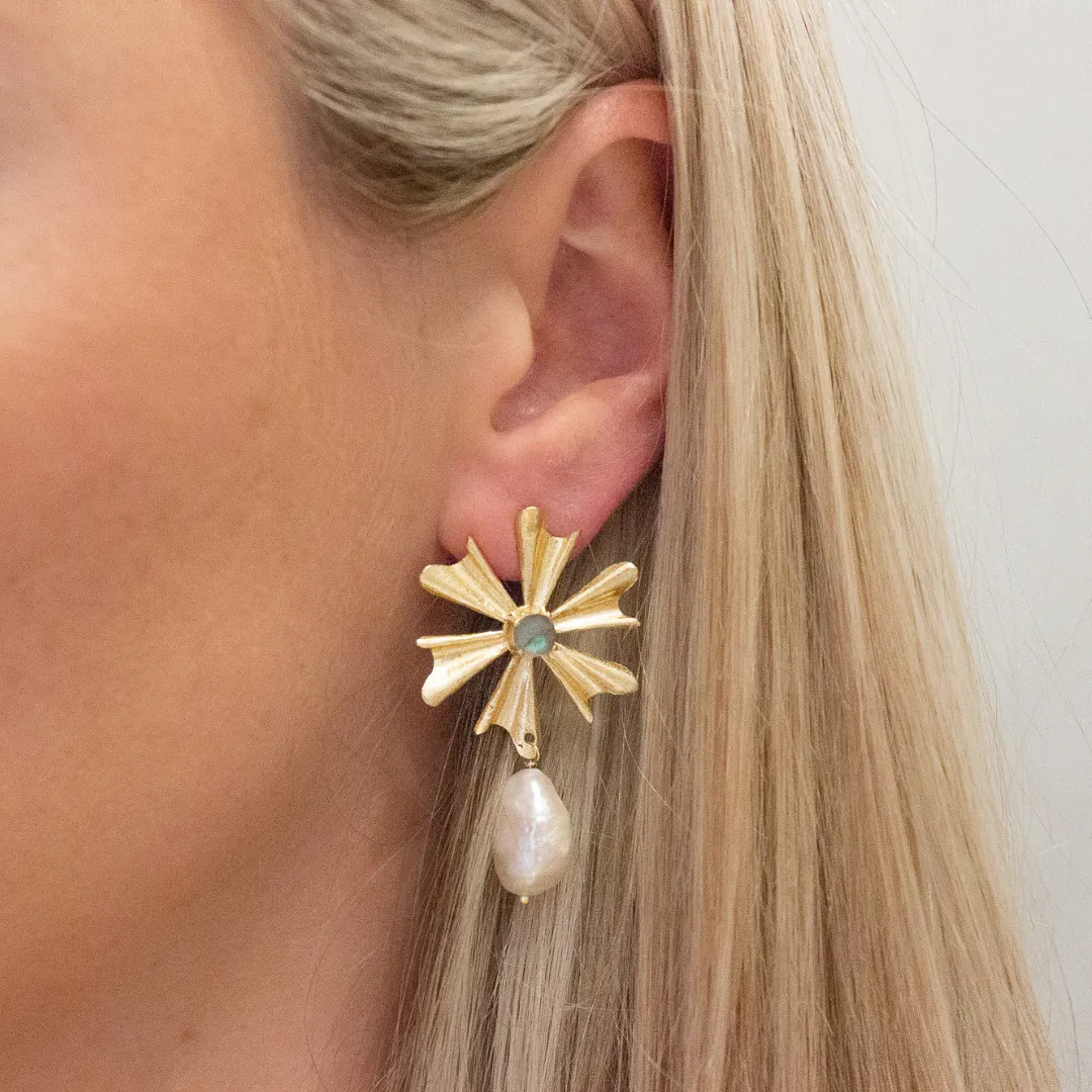 Amelia Earring | Moonstone