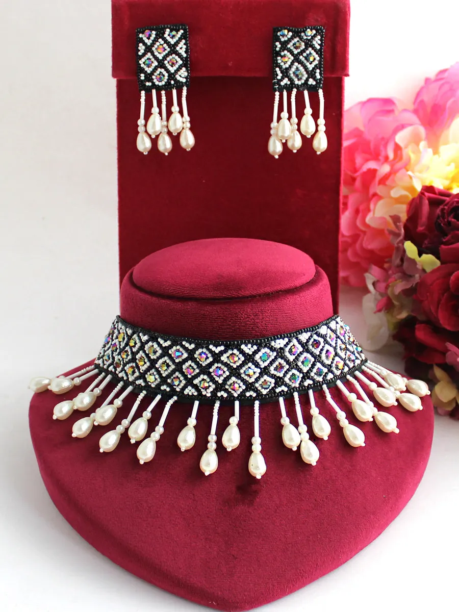 Anisha Necklace Set