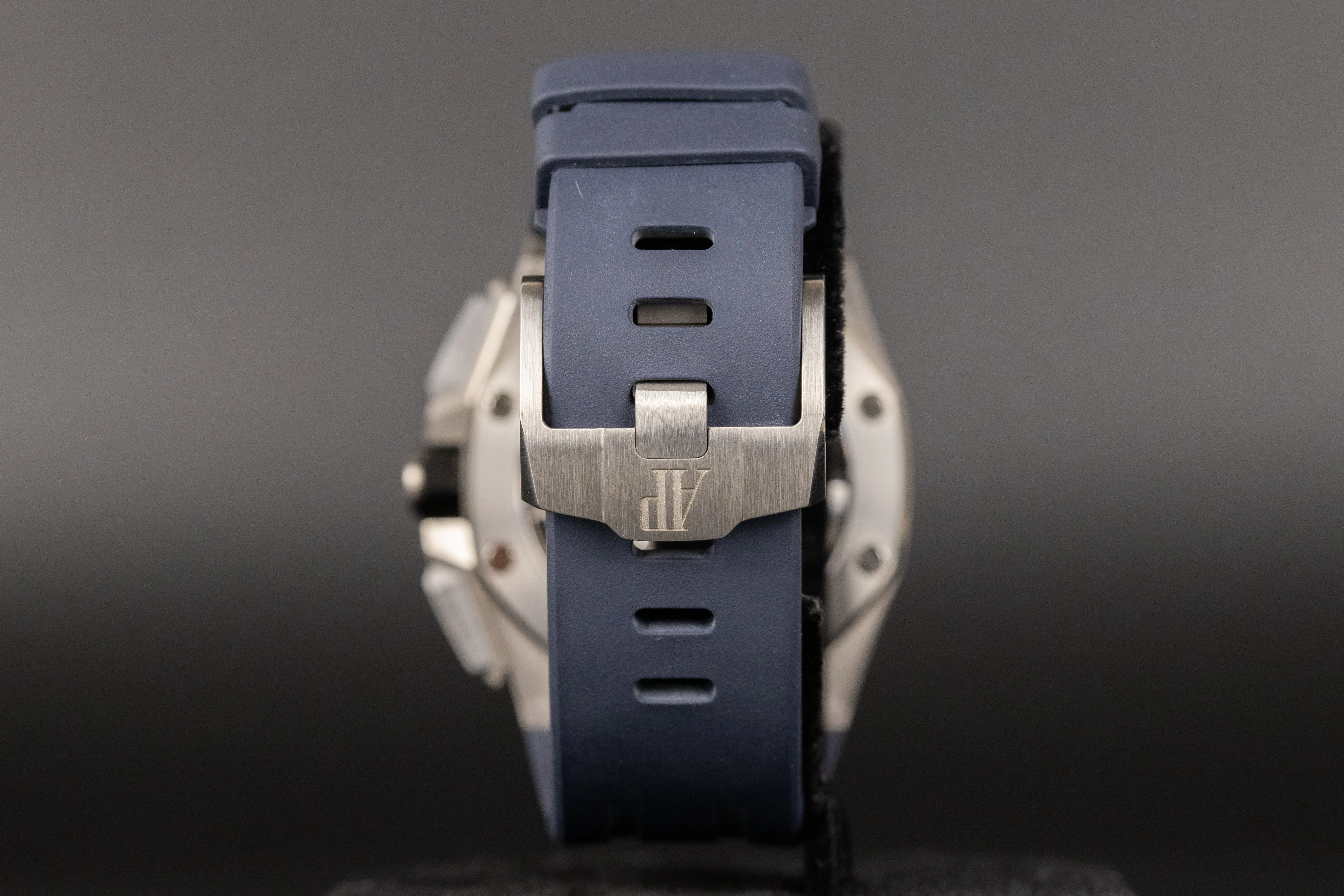 Audemars Piguet<br>26420TI Royal Oak Offshore Blue Dial