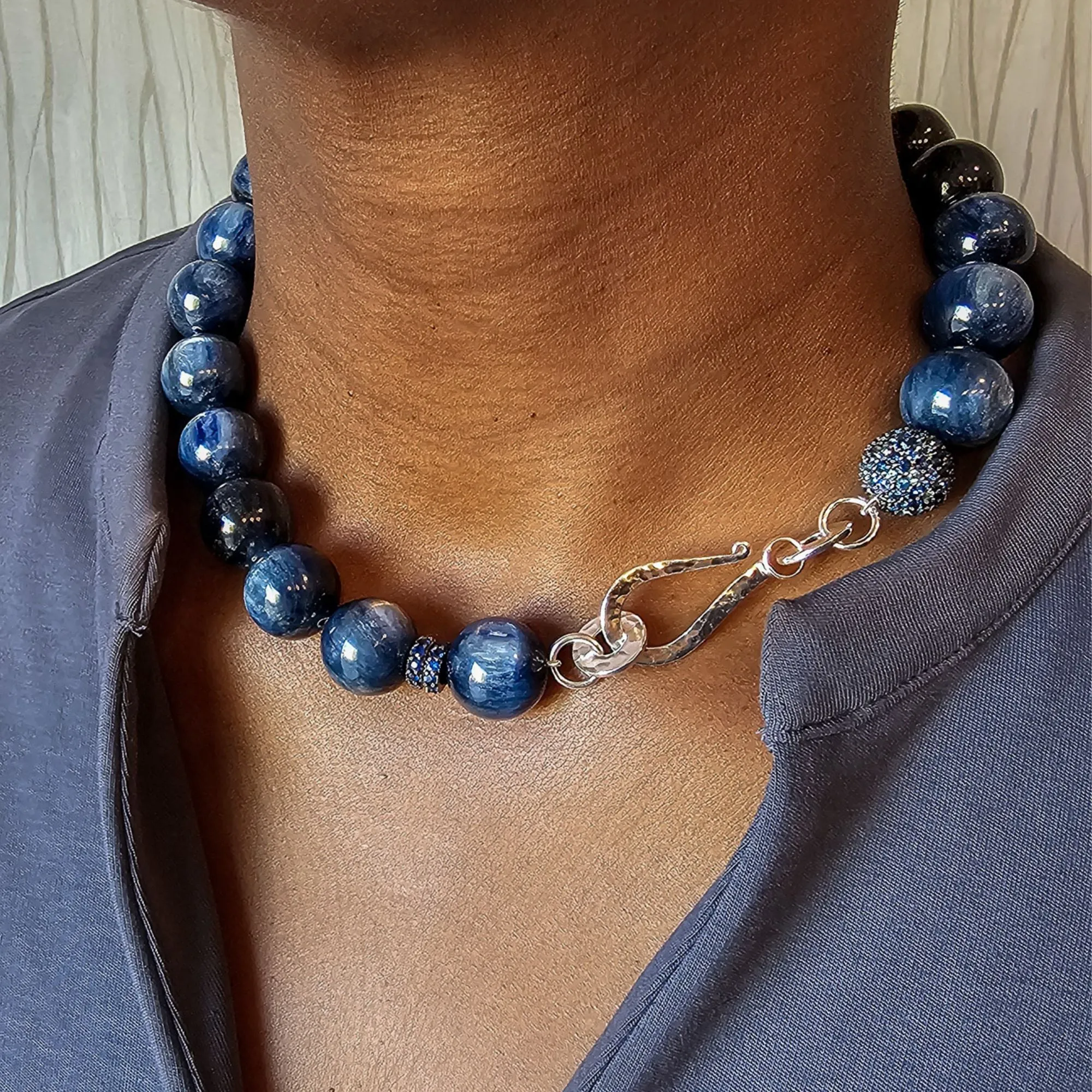 EXCLUSIVELY NINA STERLING SILVER KYANITE SAPPHIRE NECKLACE