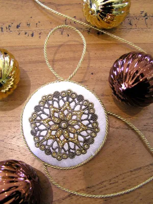 Filigree round