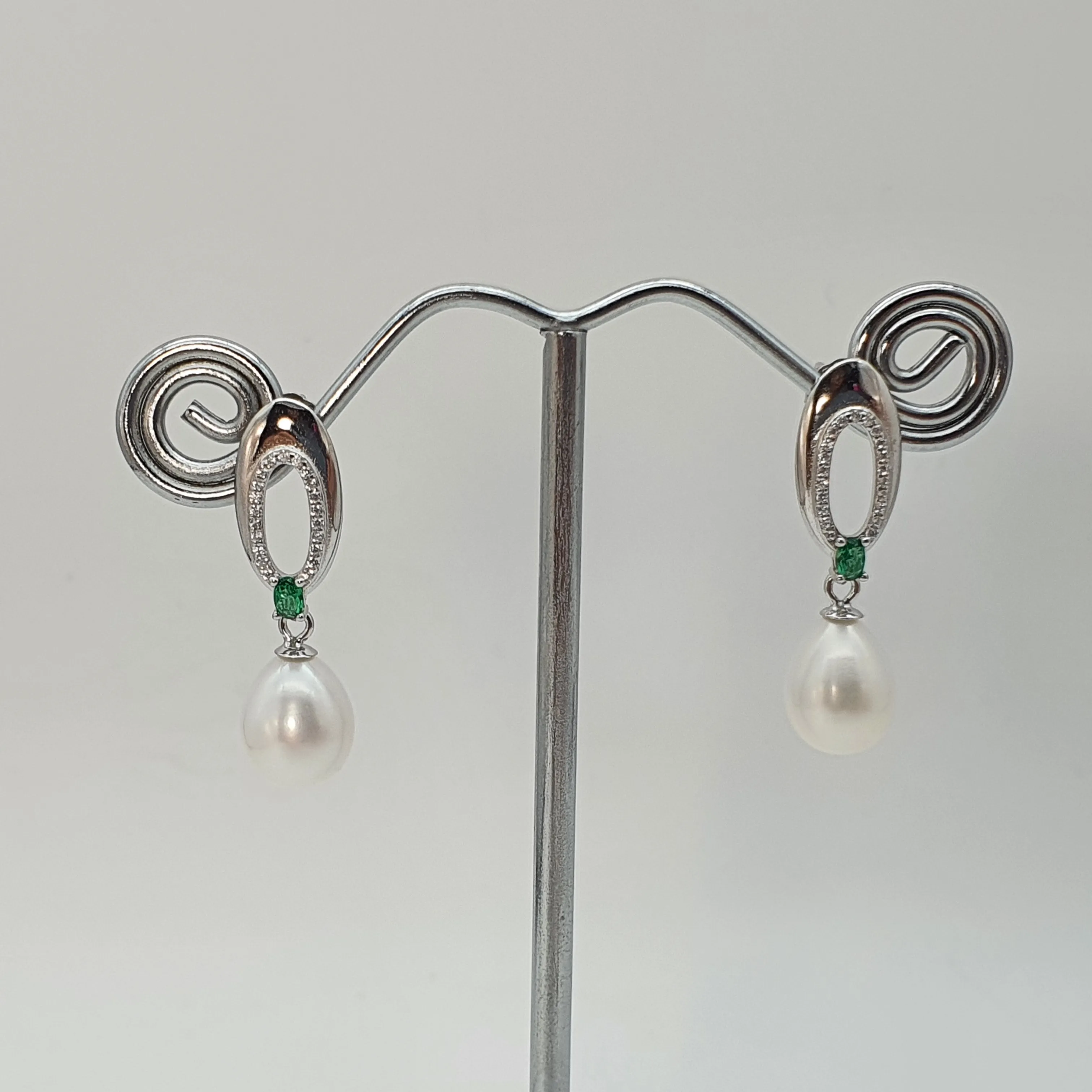 Green Crystal & Freshwater Pearl Oval Earring, Sterling Silver