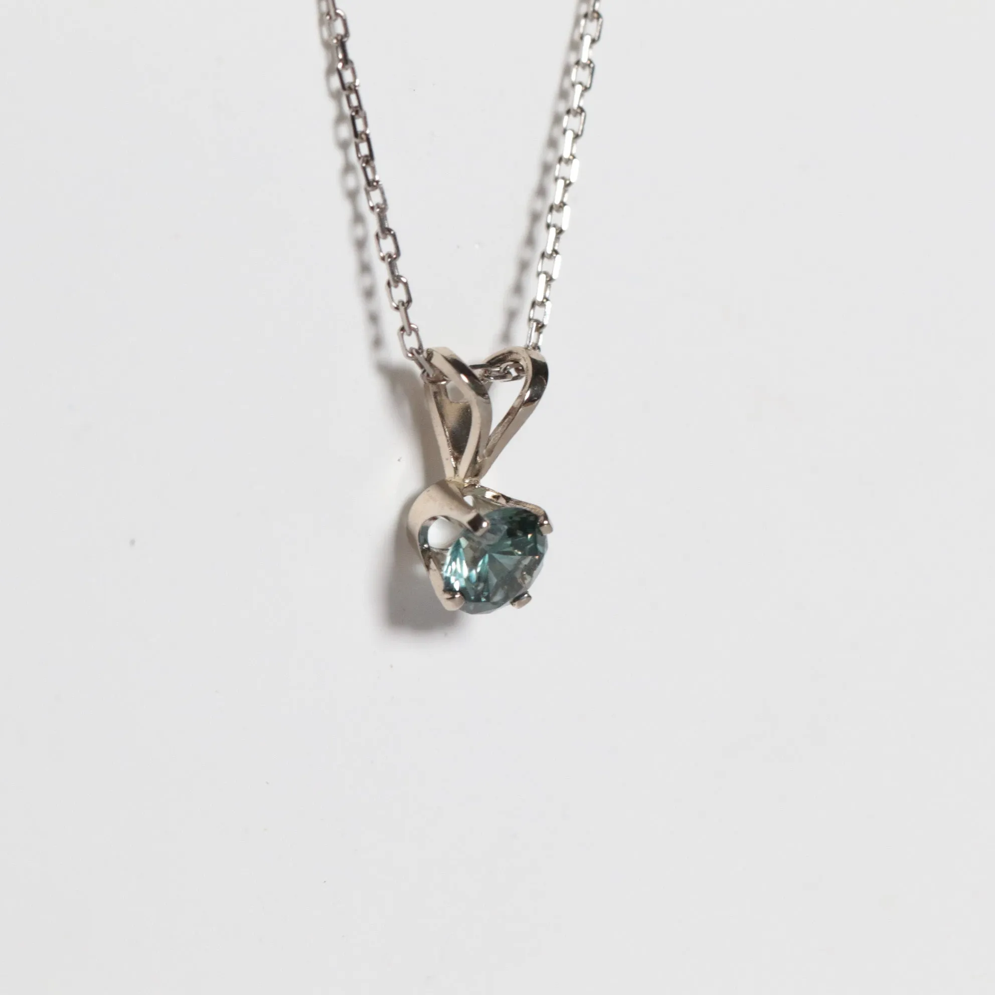 Montana Sapphire Pendant Necklace