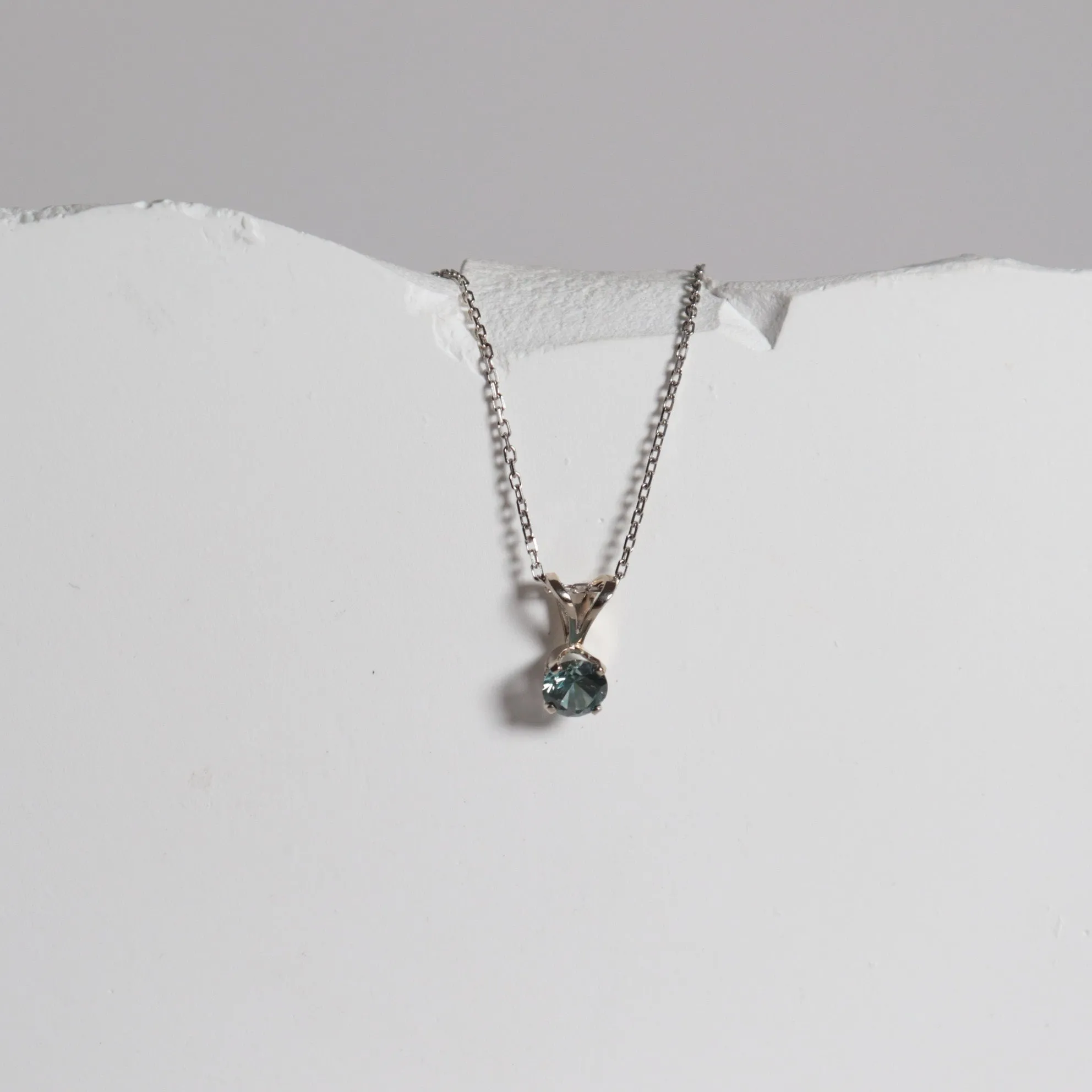 Montana Sapphire Pendant Necklace