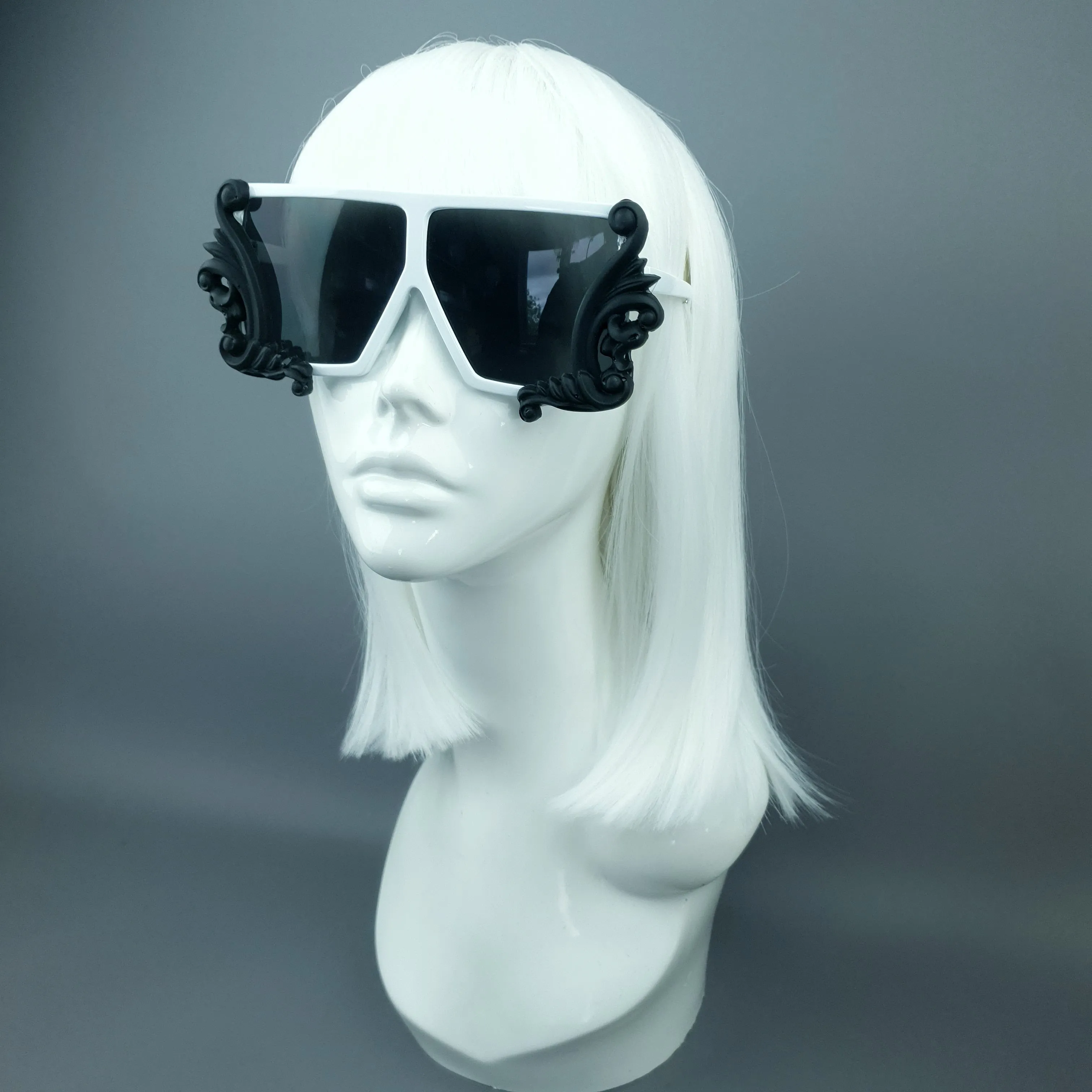 "Nandor" Black & White Filigree Unisex Sunglasses