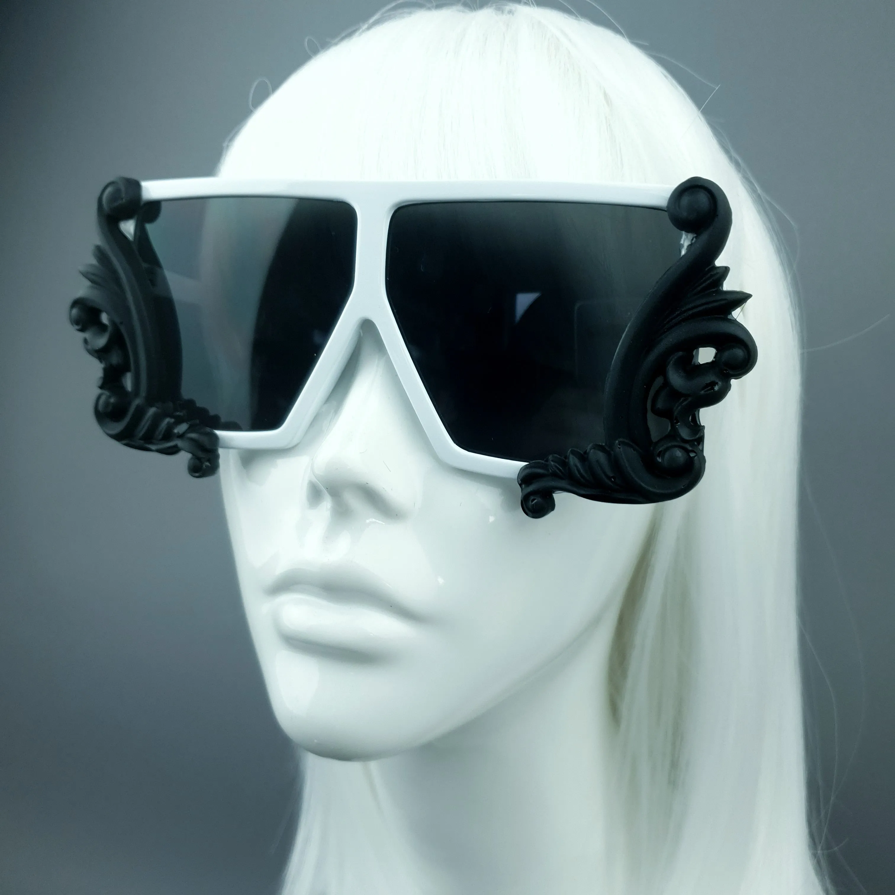 "Nandor" Black & White Filigree Unisex Sunglasses