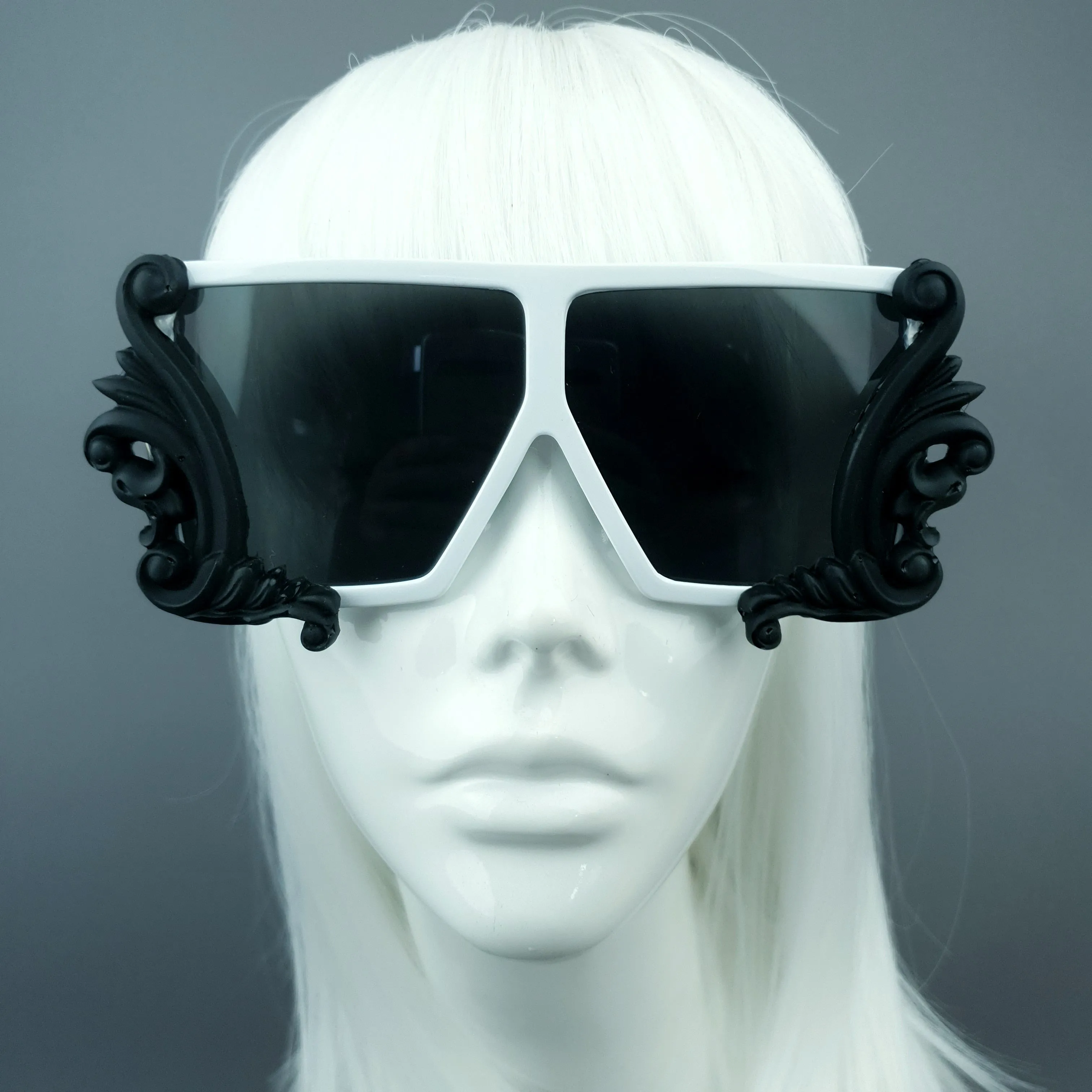 "Nandor" Black & White Filigree Unisex Sunglasses