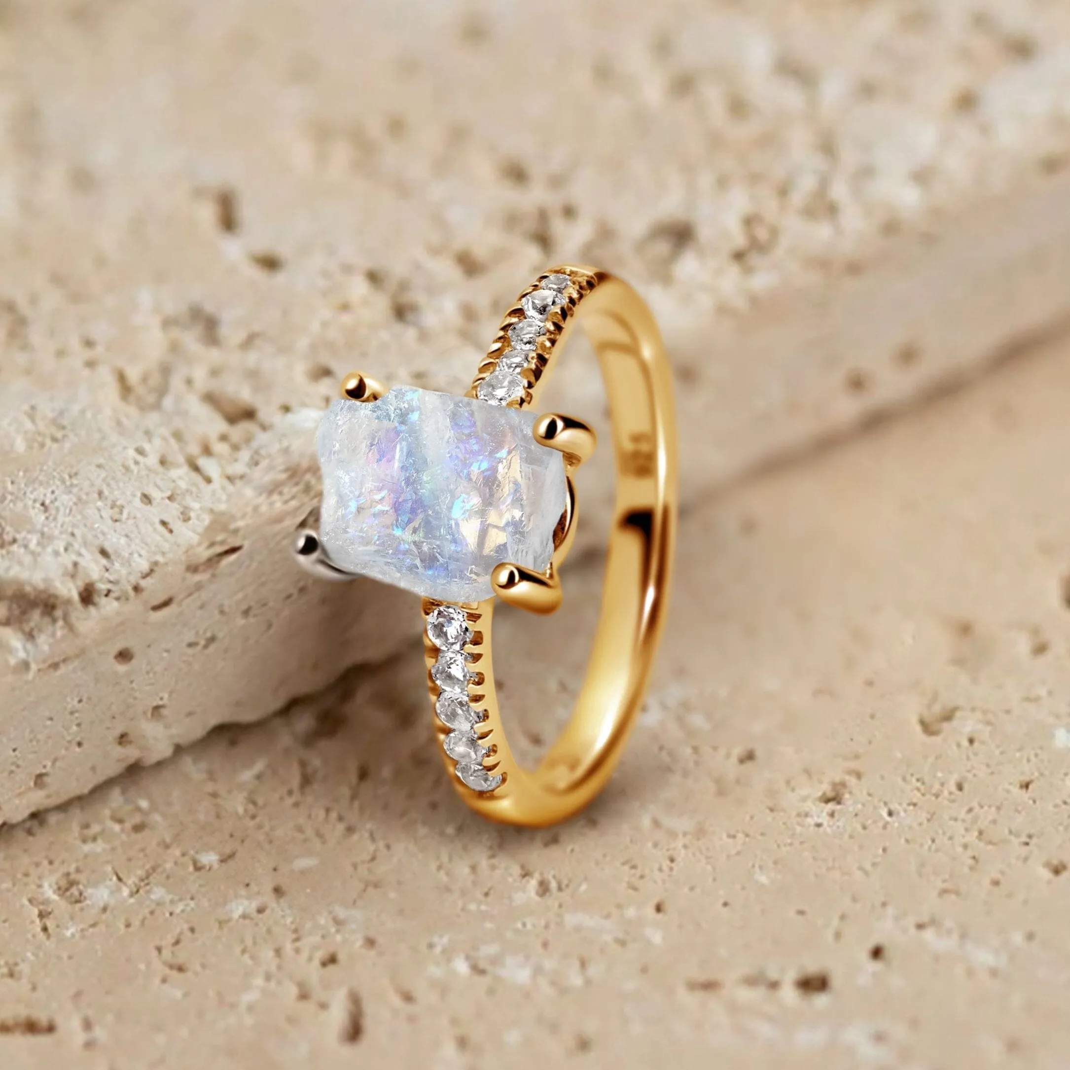 Raw Crystal Ring - Ritzy Moonstone