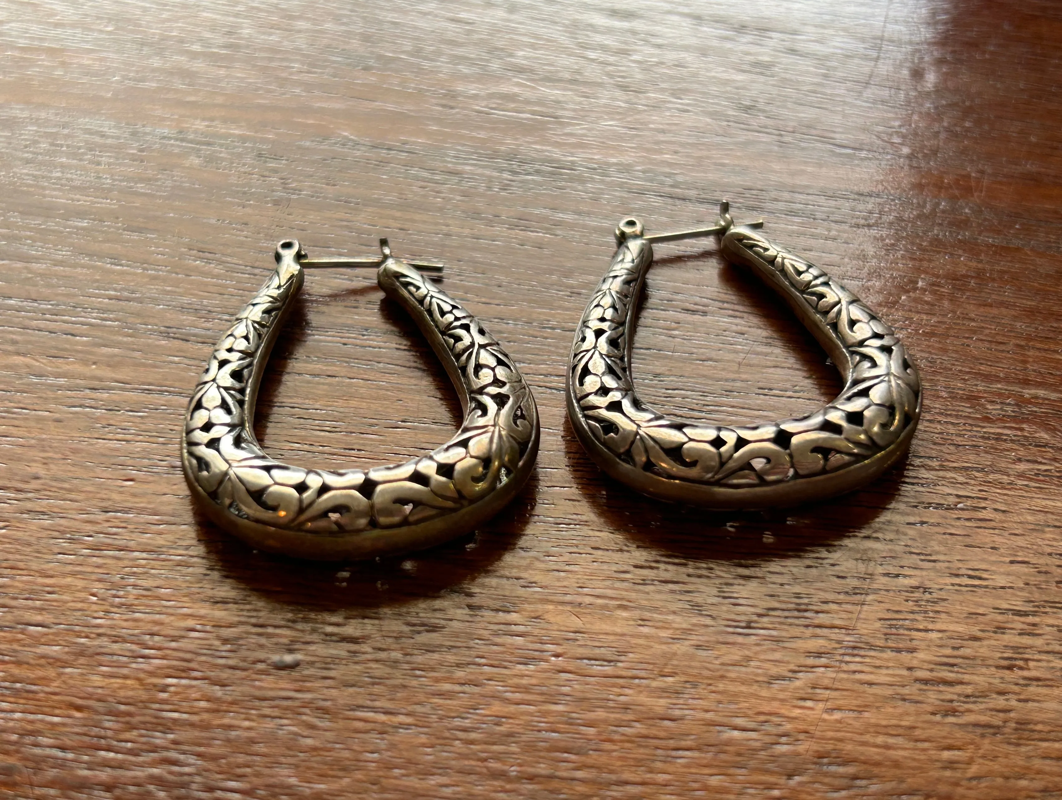 Silver Tone Filigree Open Work Pierced Hoop Earrings