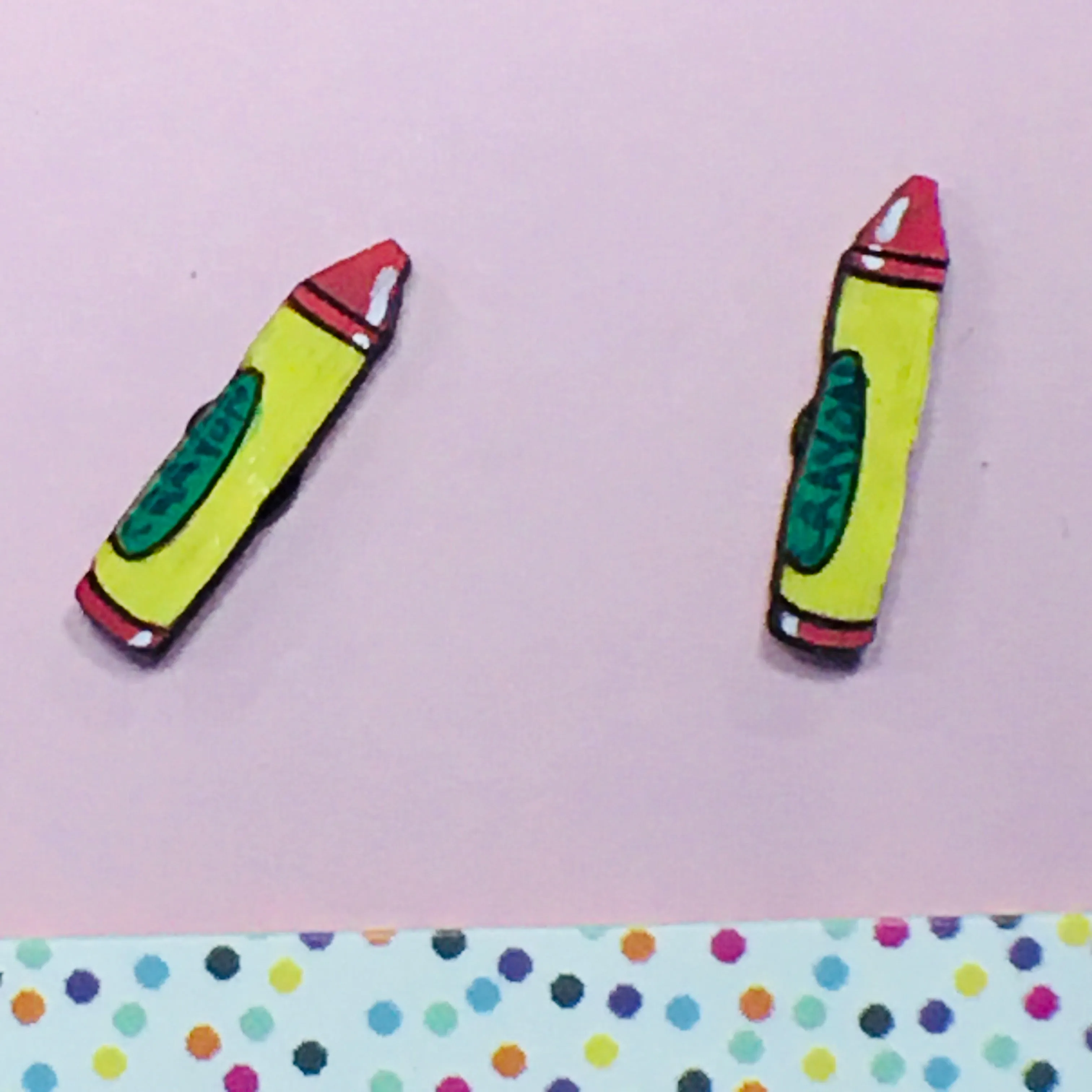 Studs: Crayons