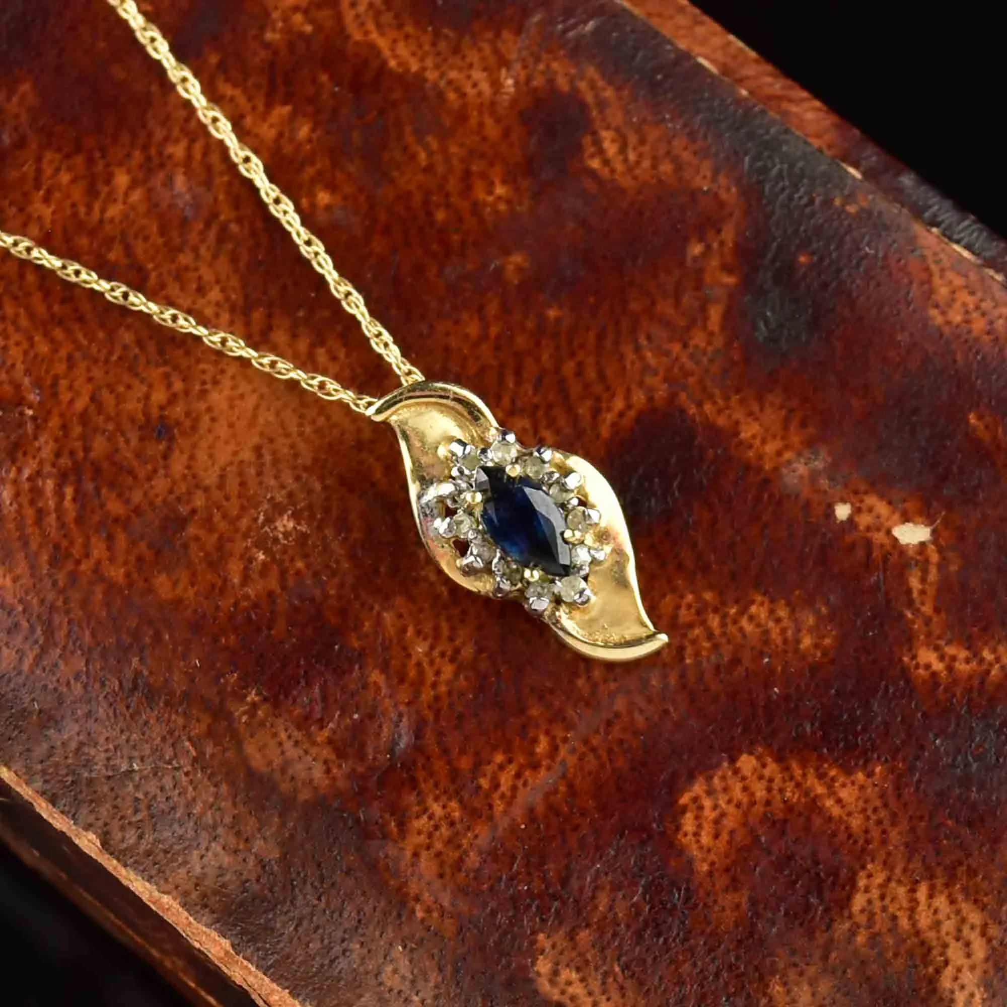 Vintage 10K Gold Sapphire Diamond Halo Pendant Necklace