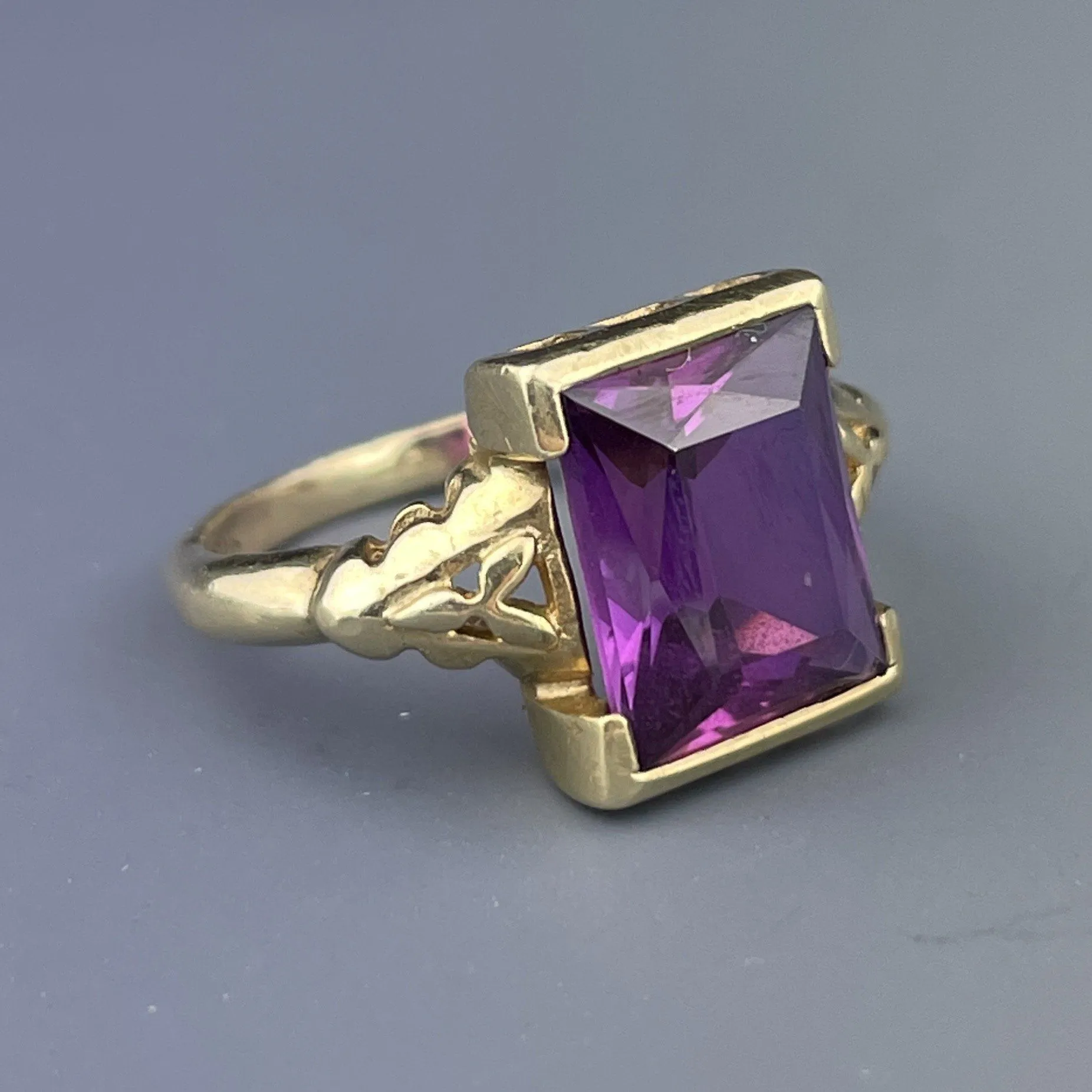 Vintage Art Deco 10K Gold Emerald Cut Amethyst Ring, Sz 4 1/4