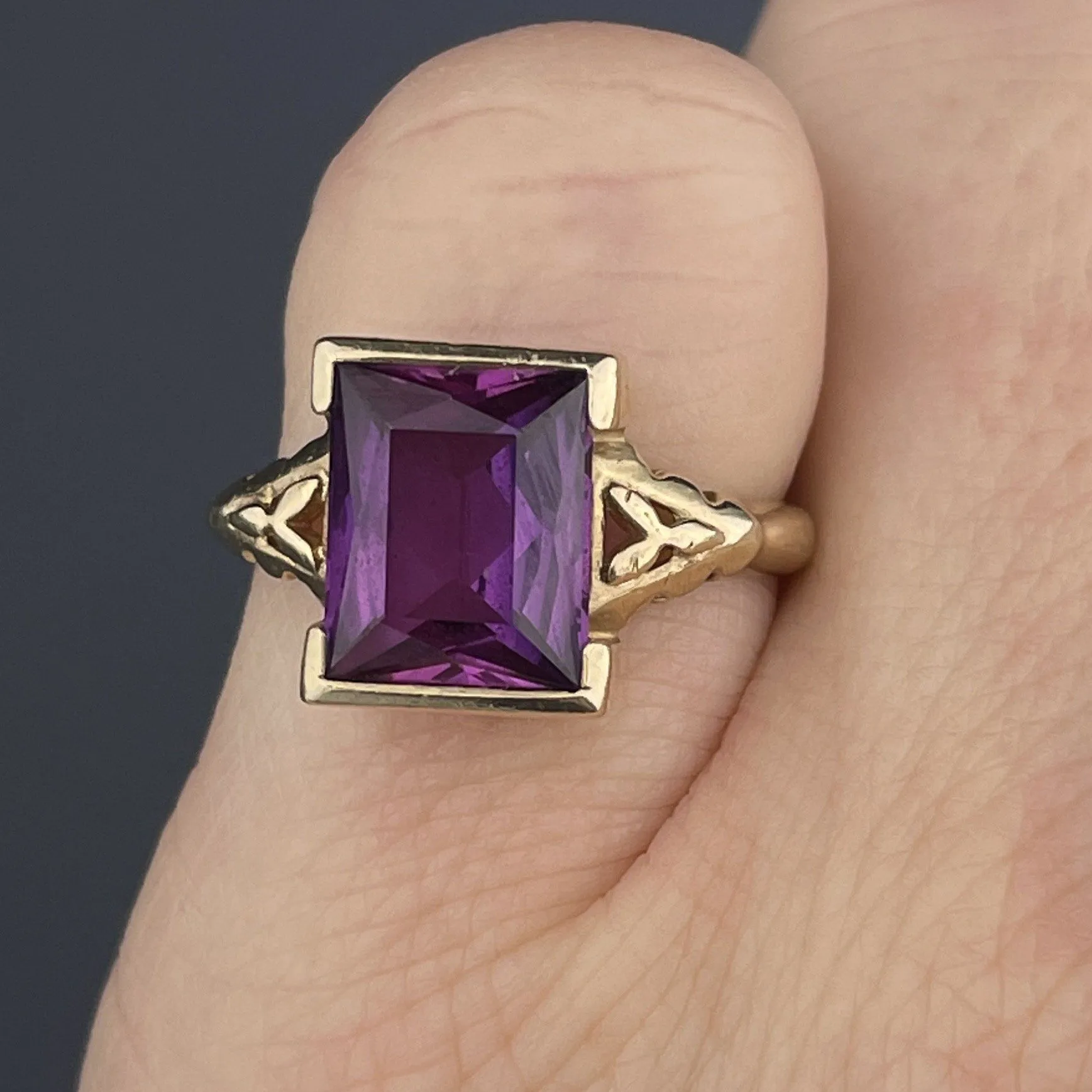 Vintage Art Deco 10K Gold Emerald Cut Amethyst Ring, Sz 4 1/4