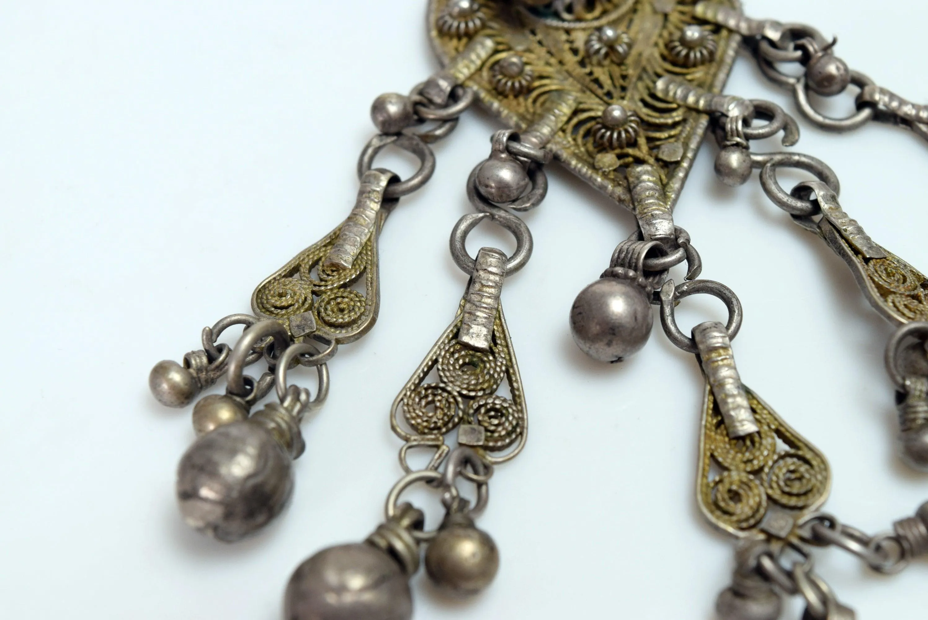 Vintage Yemeni Silver Filigree Pendant Necklace