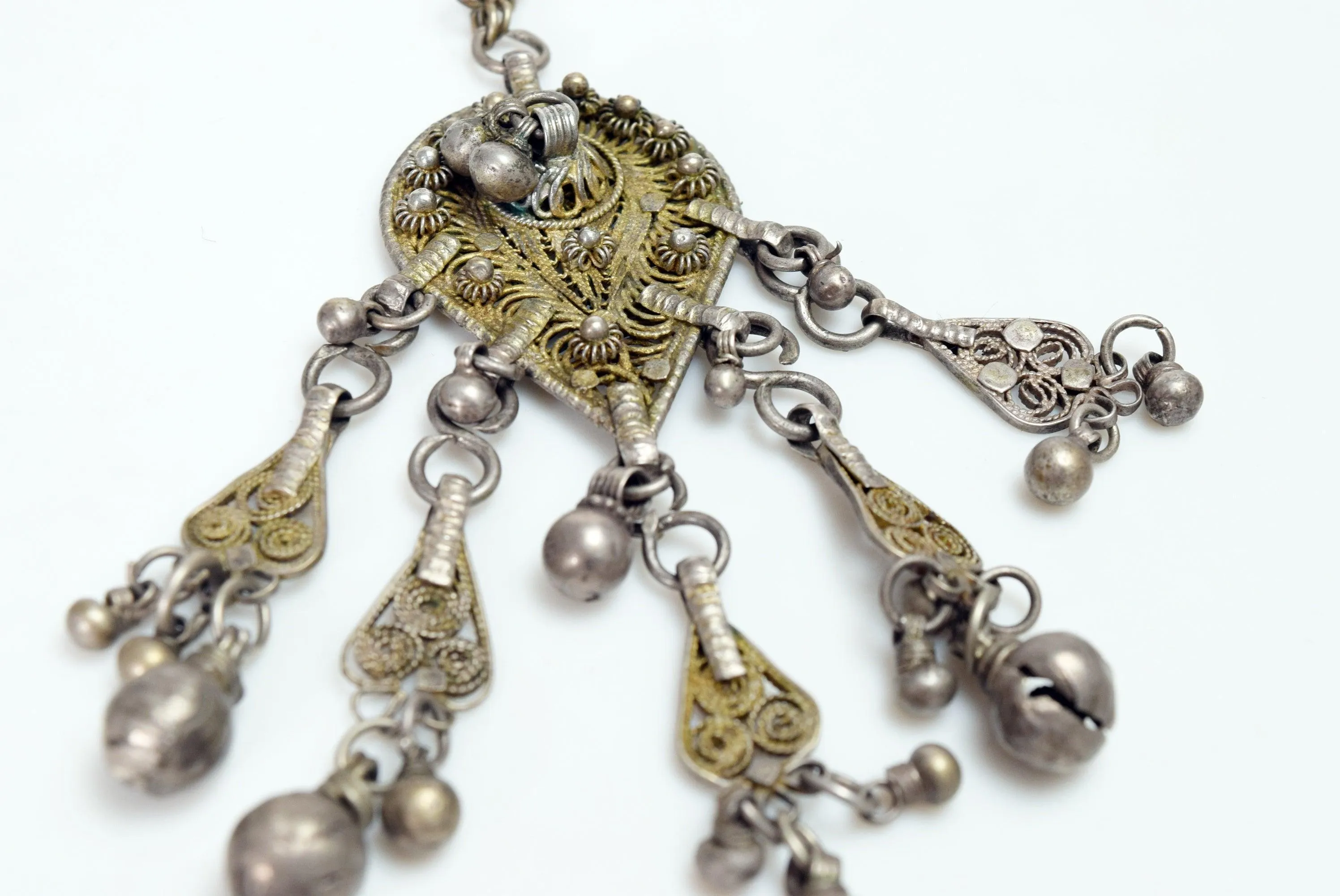 Vintage Yemeni Silver Filigree Pendant Necklace