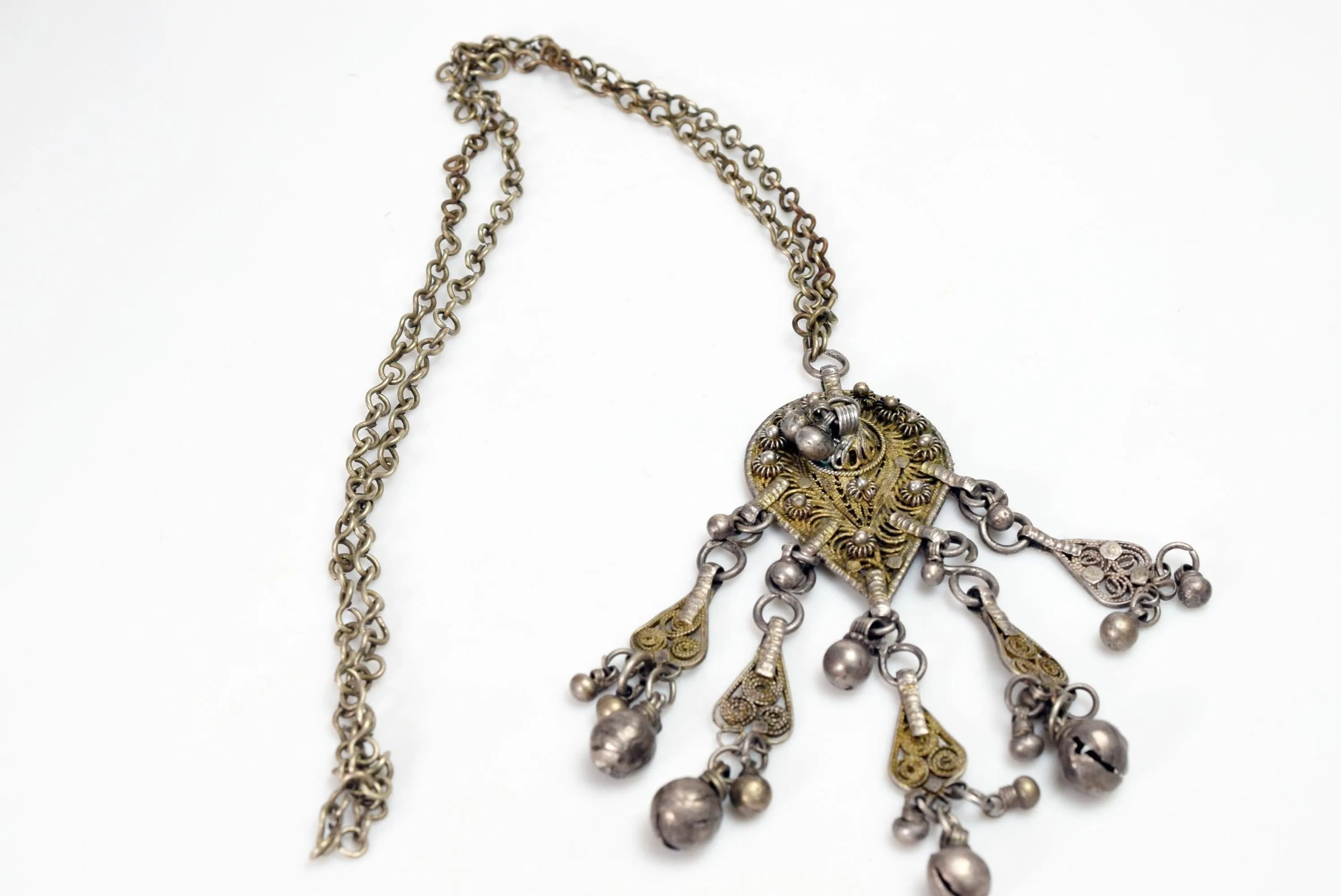 Vintage Yemeni Silver Filigree Pendant Necklace