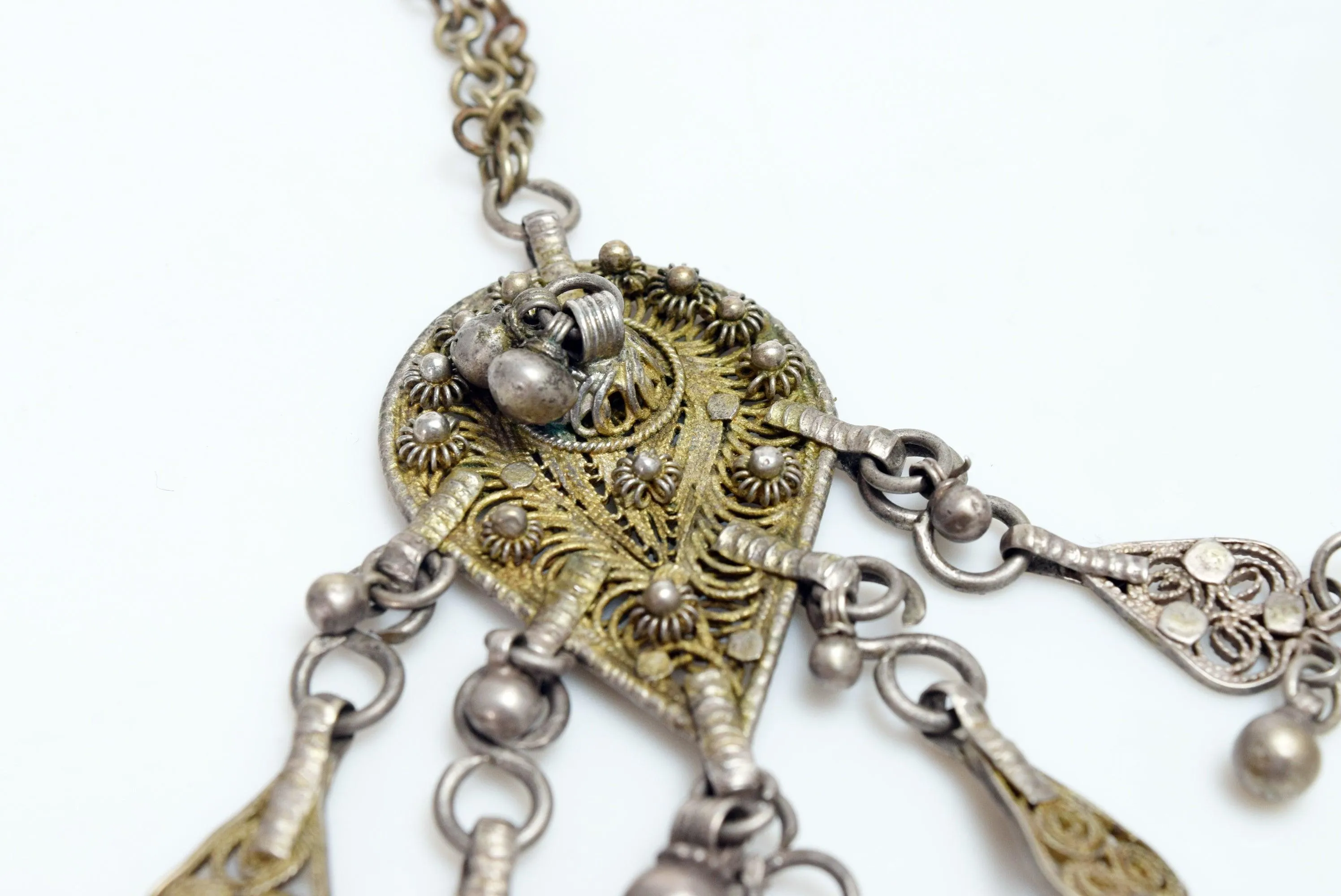 Vintage Yemeni Silver Filigree Pendant Necklace